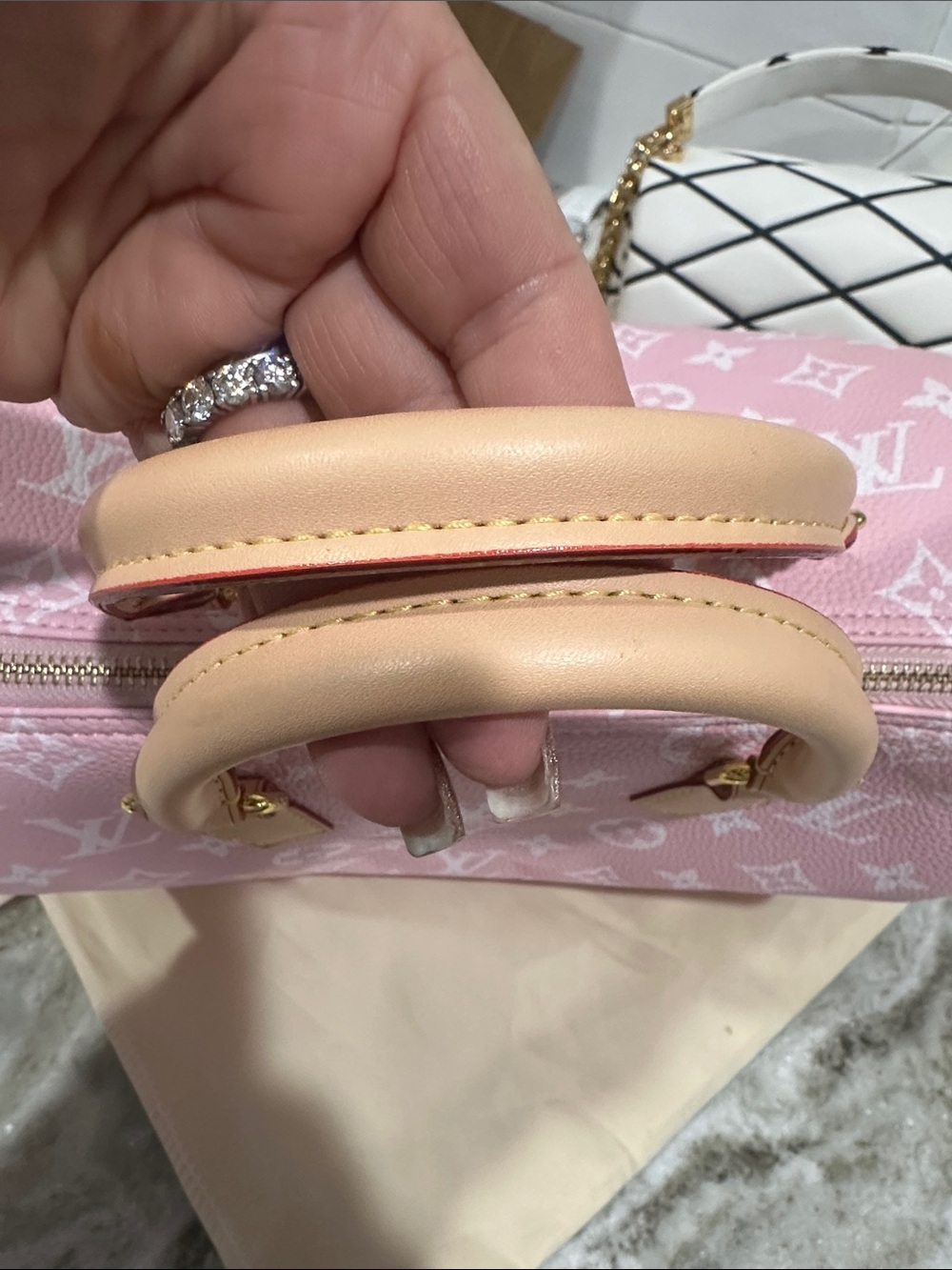 UNBRANDED Baby Pink Monogram size 30 Handbag. It’s beautiful - Picture 3 of 15